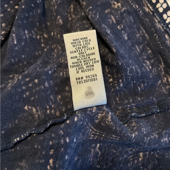 Catherines Plus Size 3X 26-28W Navy Blue Top with White Print & Neck Tassel Ties - Picture 7 of 9